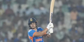 India Crush Zimbabwe by Nine Wickets in 2nd T20I