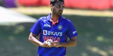 Shreyas Iyer Highlights Bhuvi’s T20 Experience - ‘He Knows How to Dominate’