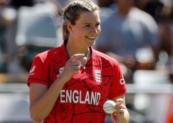 Lauren Bell Rejoins Sydney Thunder Ahead of WBBL 2026–27